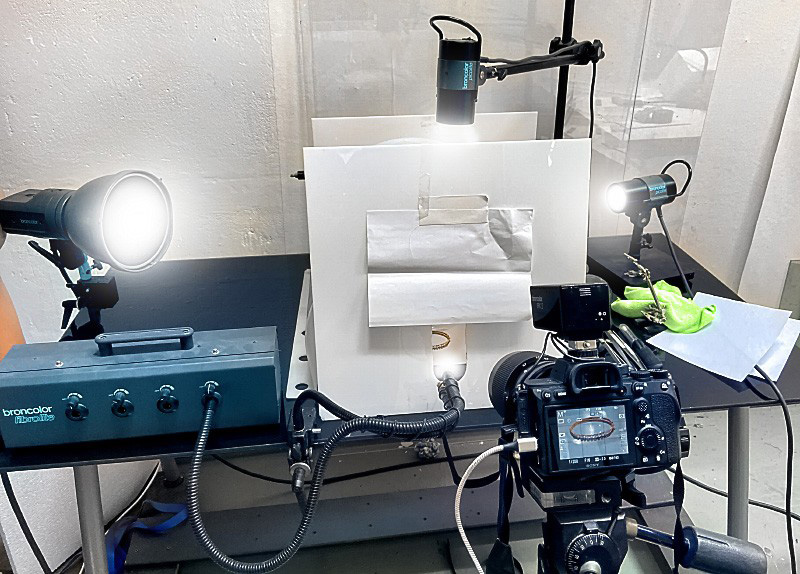 Jewellery photography setup by Rico Ploeg
